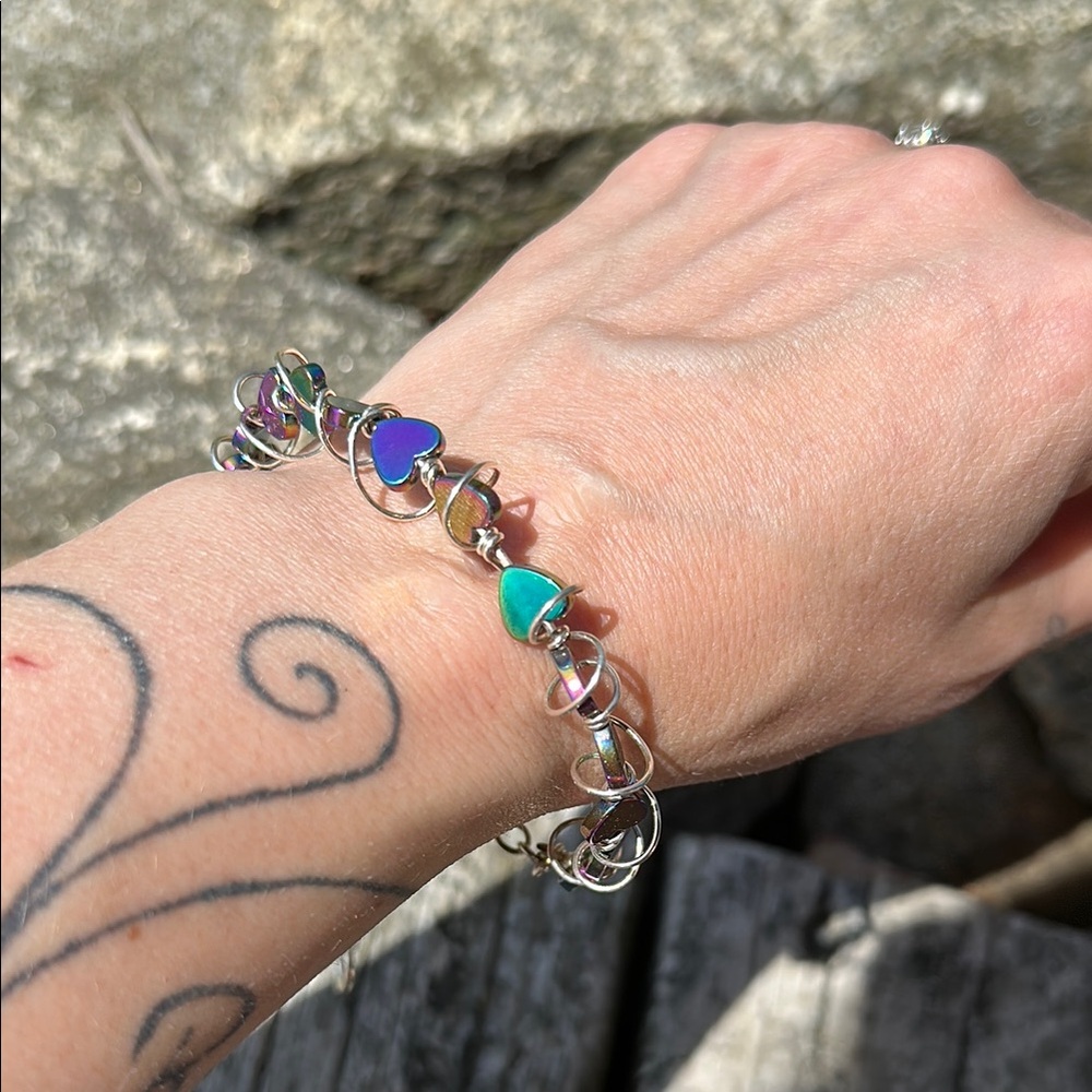 Hematite Heart Bracelet - Picture 7 of 8